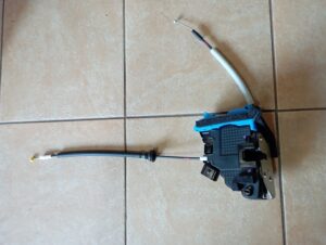KIA CEED 2 HYUNDAI í30 2015 PZ Zámok 81420-A2100 81420-A2000 81420A6100