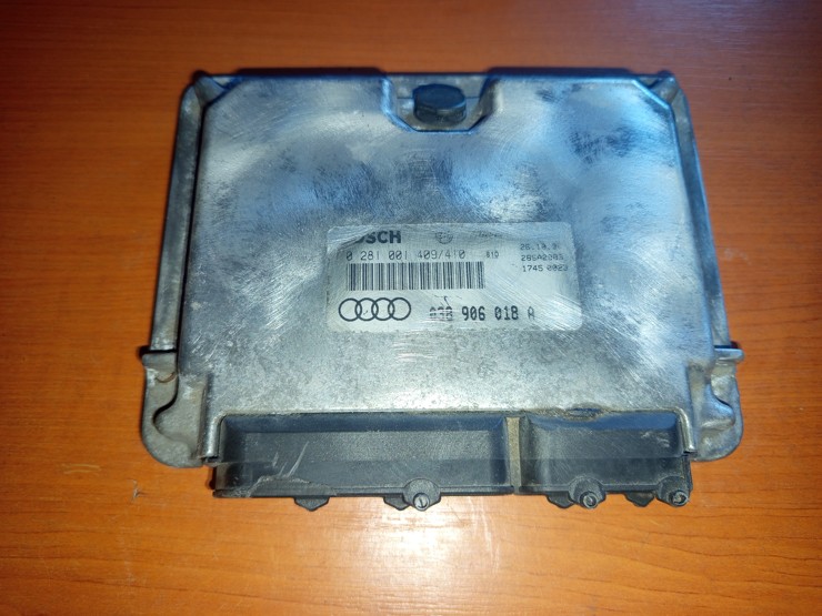 Audi A3 RJ Motora 038906018A 0281001409/410 2