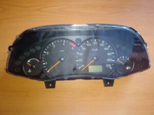 Ford Focus 1 1.8 TDCI Tachometer 98AP-10841-BC