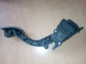 Ford Focus 2 LIFT Plynový pedál 4M51-9F836-AK 6PV008641-32