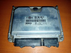 Volkswagen Golf IV RJ Motora 036906032P 0261207179