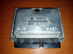 Volkswagen Golf IV RJ Motora 038906012HE 0281011313