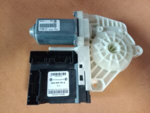 VOLKSEAGEN GOLF 6 LP Motor okna 5K0959701E 5K0959793A
