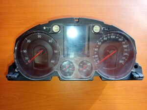 Volkswagen Passat B6 Tachometer A2C53106067