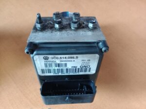VOLKSWAGEN PASSAT B6 RJ ABS 3C0614095S