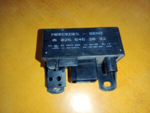 MERCEDES W168 Relé žhaviaceho systému 0255452832