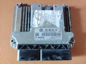 VOLKSWAGEN GOLF 5 1.9TDI RJ Motora 03G906021PM 0281014061