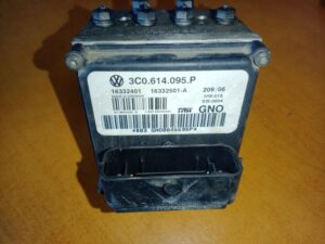 VOLKSWAGEN PASSAT B6 RJ ABS 3C0614095P