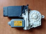 VOLKSWAGEN GOLF 4 PP Motor okna  1C1959802A 105415-301