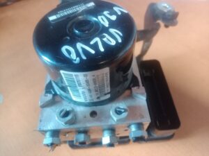 VOLVO S80 II RJ ABS P30761115 10.0212-0068.4 10.0961-0404.3