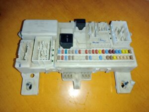 VOLVO V50 BSI 30765015
