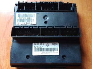 VOLKSWAGEN TRANSPORTER T5 BSI 7H0937049AC