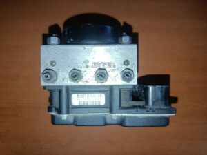 Škoda Fabia II ABS 0265800870 026523/025 6R0614117K
